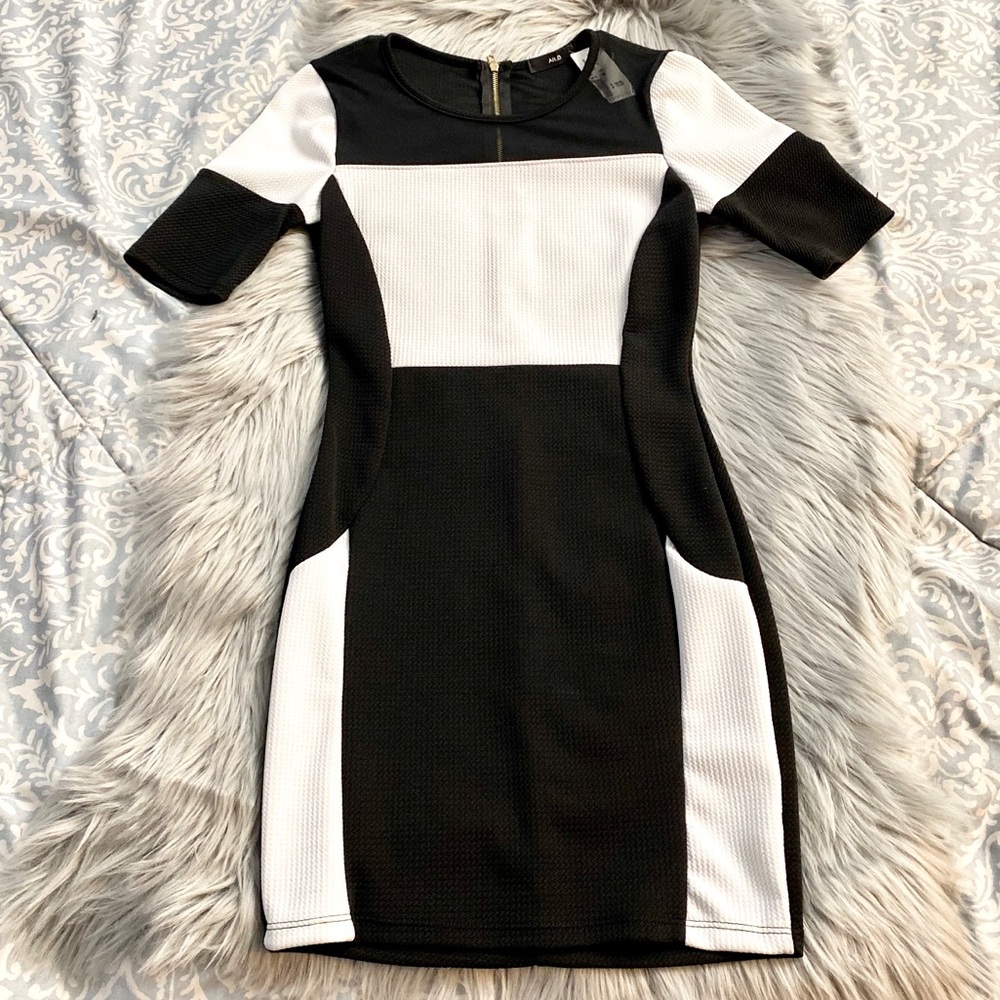 G-Stage Alt.B Black/White Dress